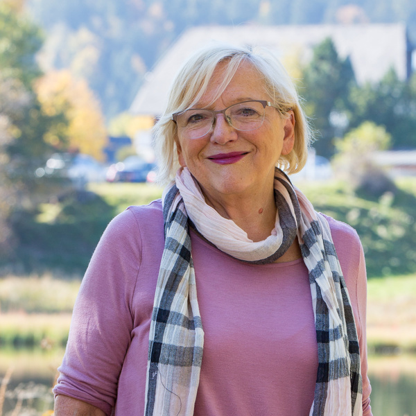 Ihre Naturpark-Gstefhrerin Vera Sievers  S. Schrder-Esch